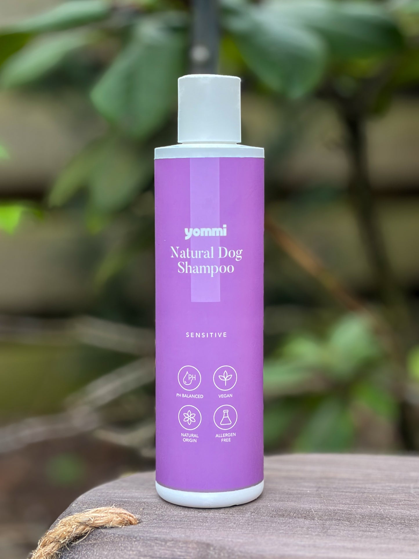 Natural Dog Shampoo Sensitive - 250 ml